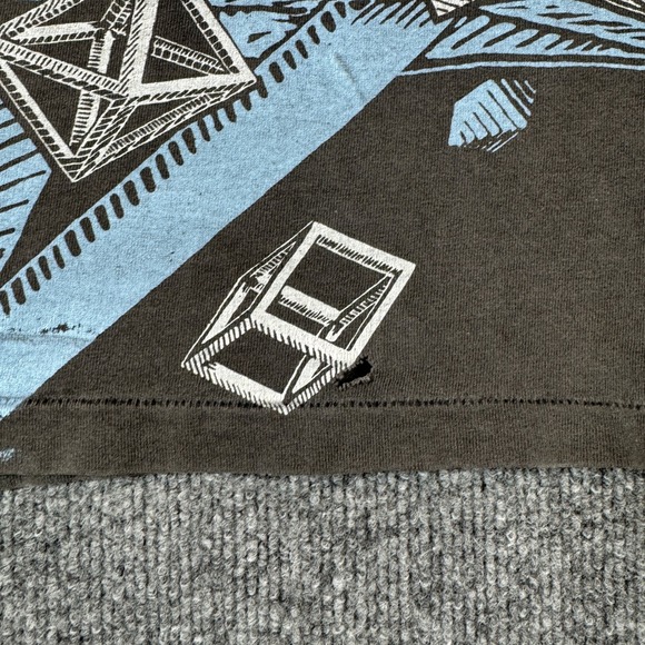 Andazia Geometric Graphic T Shirt Mens L Black Made in USA Vintage 90s Art - Picture 4 of 10
